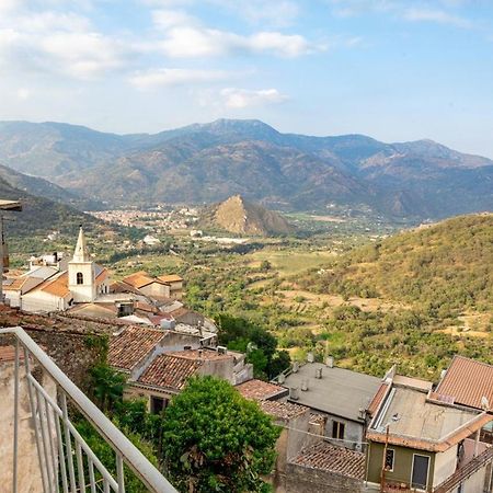Le Chevalier Apartment Castiglione De Sicilia Luaran gambar